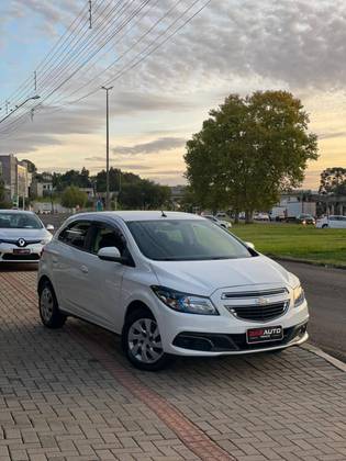 CHEVROLET ONIX 1.4 MPFI LT 8V FLEX 4P MANUAL